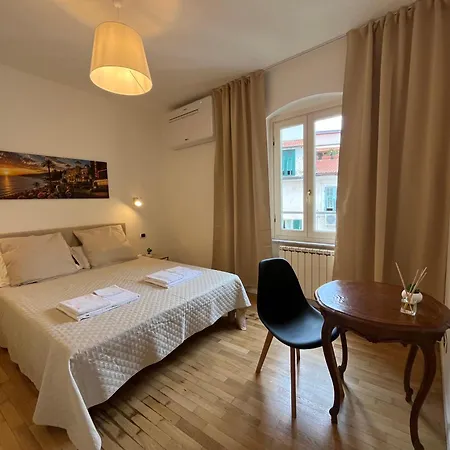 Lägenhet Mek Corradi House